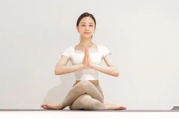 骨盤調整ヨガ